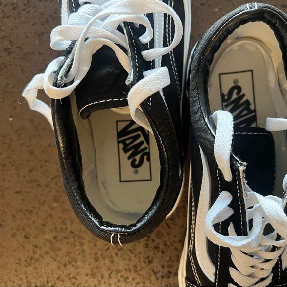 Vans old skool sneakers in black - Picture 3 of 4